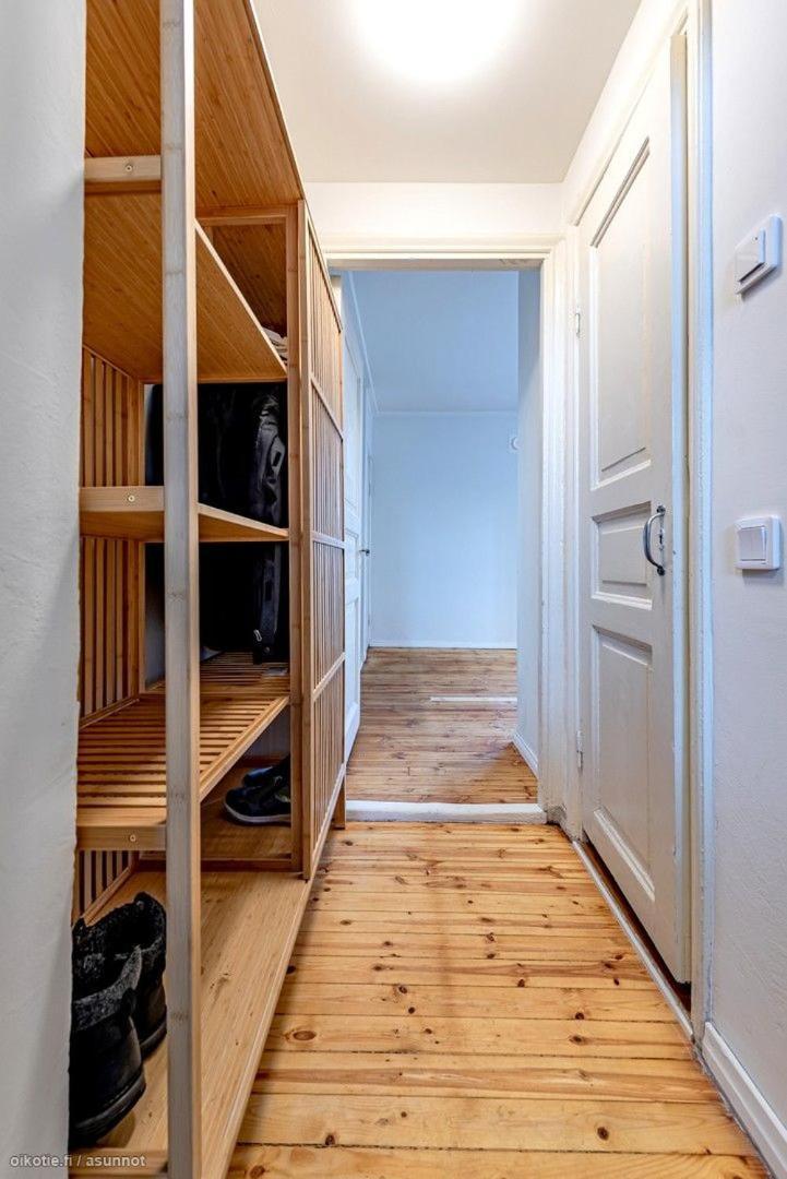 Valoisa & Mukava Koti Vallilassa Helsinki Buitenkant foto